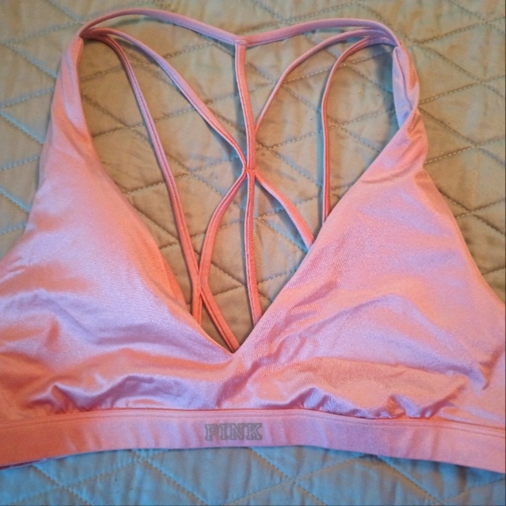 NWOT - Victoria's Secret lilac shine strappy and crossback sports bra